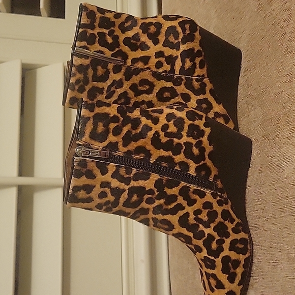 Franco  Sarto Calf Skin wedge booties. 🆕 Size 6 1/2 🔥 - Picture 5 of 7